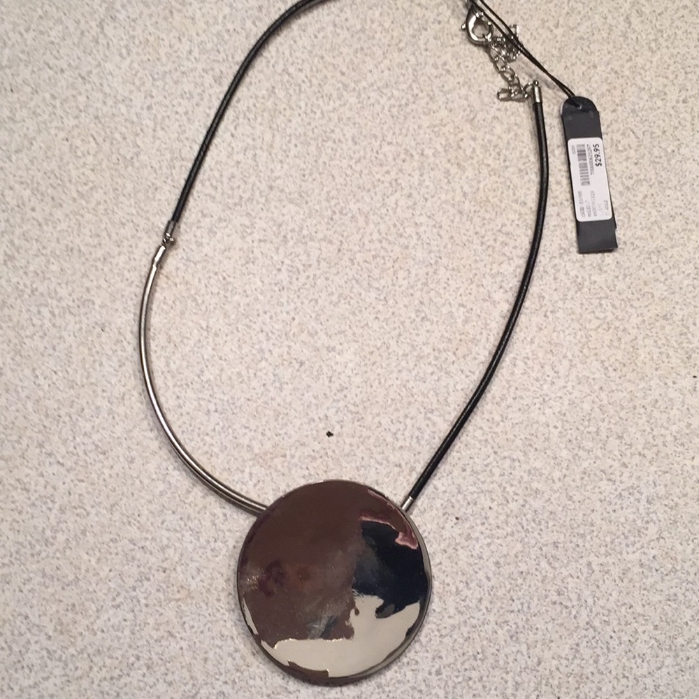 Neckless